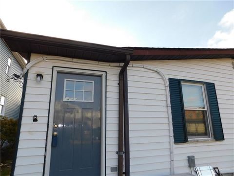 Photo of 517 Euclid Ave Rear, Canonsburg, PA 15317 (MLS # 1737601)