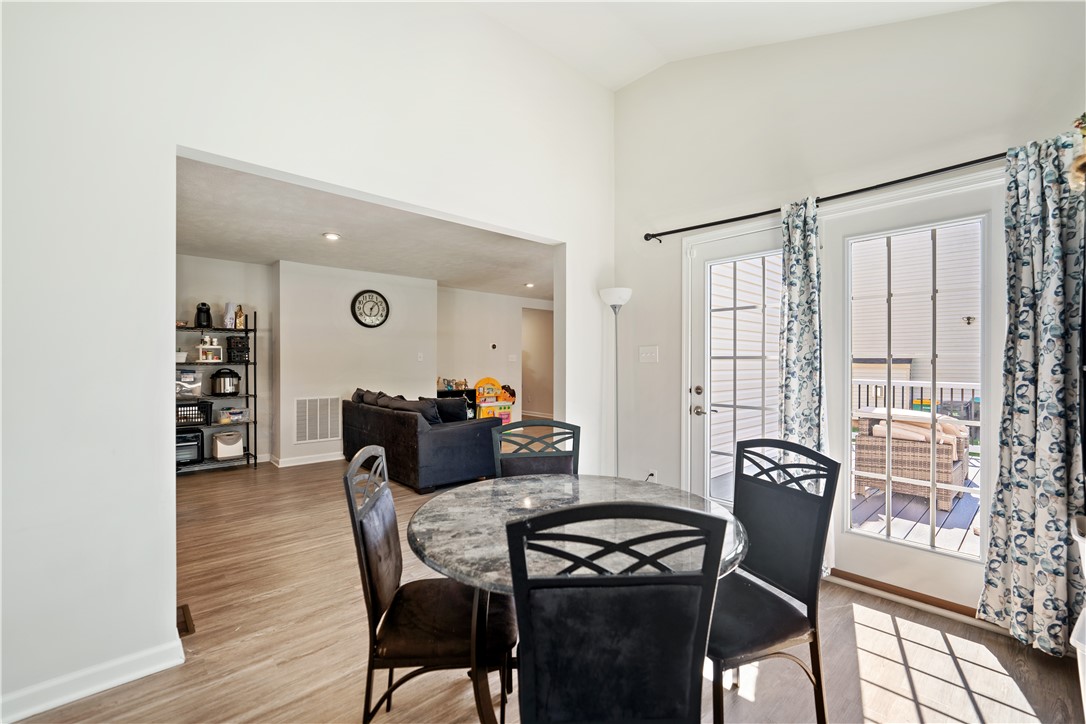 South Fayette, Pennsylvania 15057, United States, 3 Bedrooms Bedrooms, ,3 BathroomsBathrooms,Residential,Contingent,43447