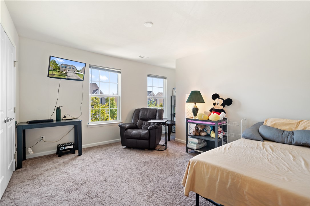 South Fayette, Pennsylvania 15057, United States, 3 Bedrooms Bedrooms, ,3 BathroomsBathrooms,Residential,Contingent,43447