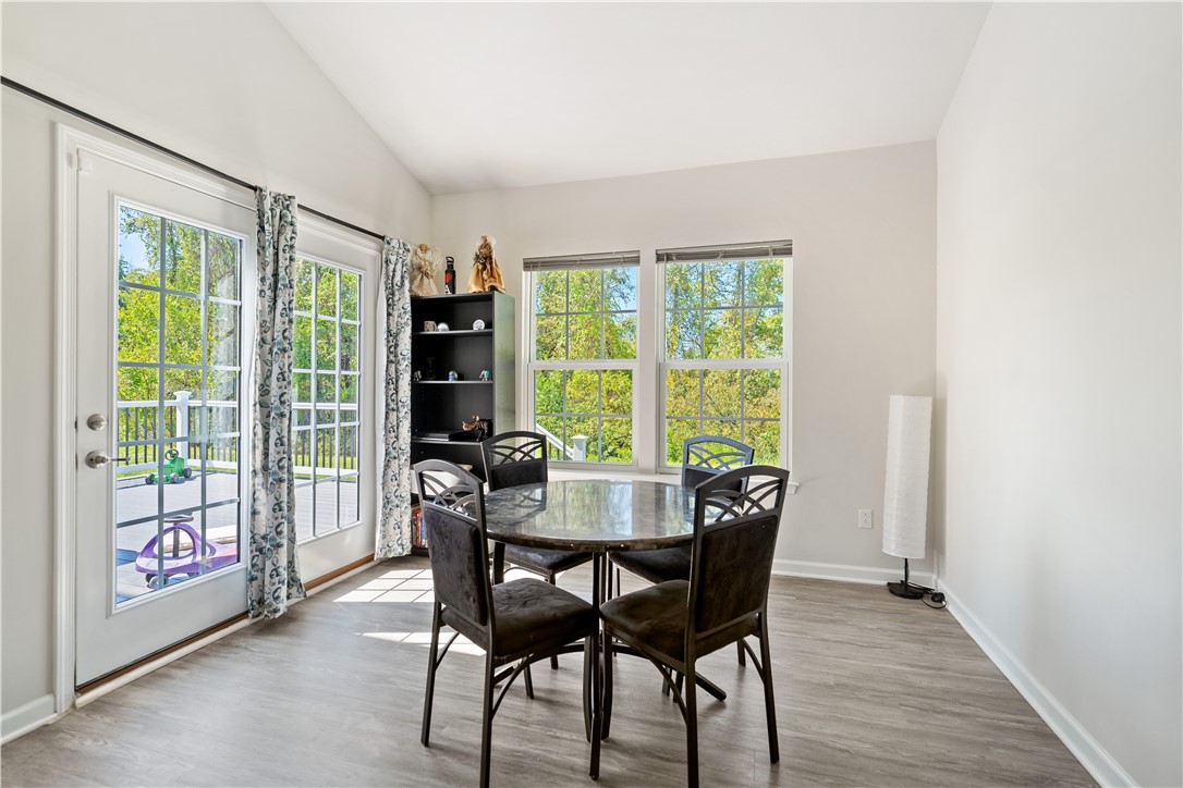 South Fayette, Pennsylvania 15057, United States, 3 Bedrooms Bedrooms, ,3 BathroomsBathrooms,Residential,Contingent,43447