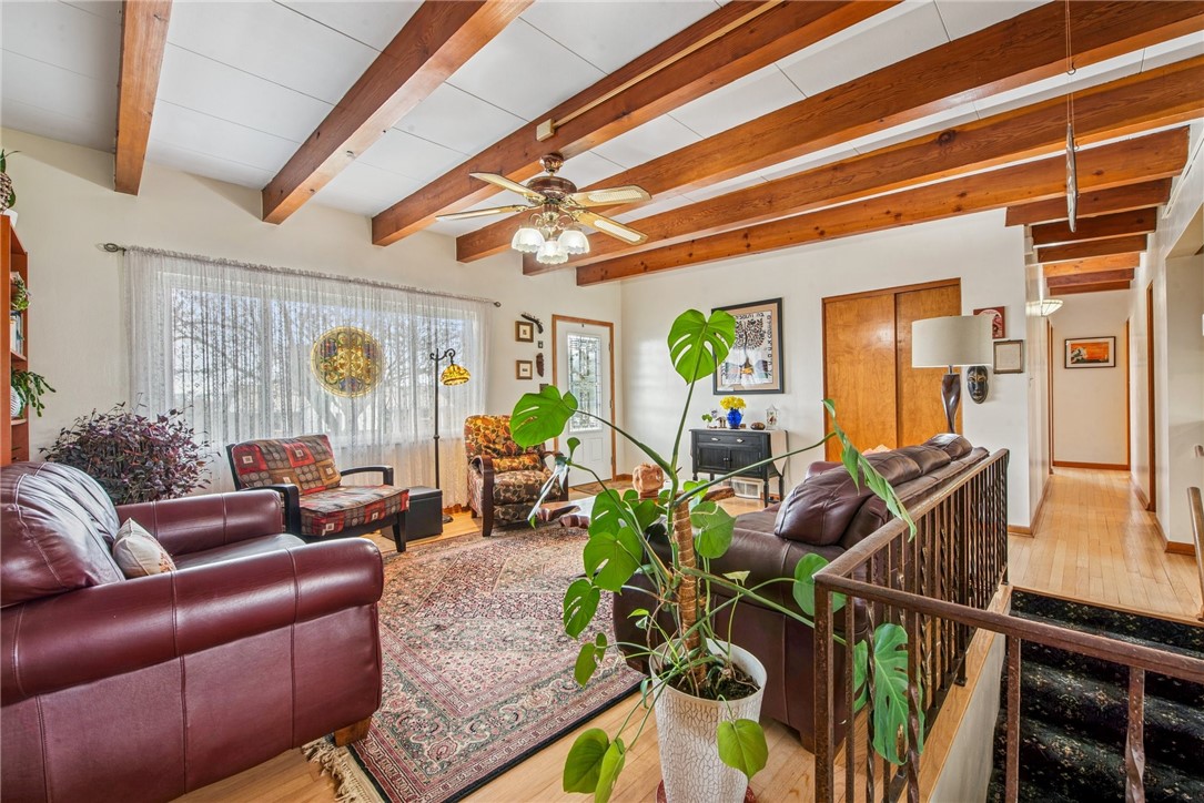 104 Park Drive Dr, Delmont, Pennsylvania image 3