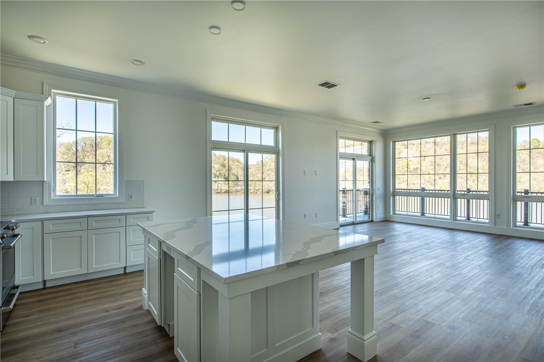1 1st Street St #301, Oakmont, Pennsylvania image 12