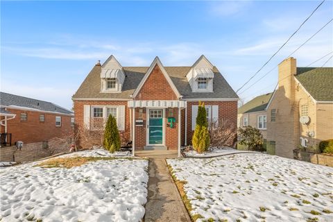Photo of 557 Hillcrest Ave, Mc Kees Rocks, PA 15136 (MLS # 1735996)