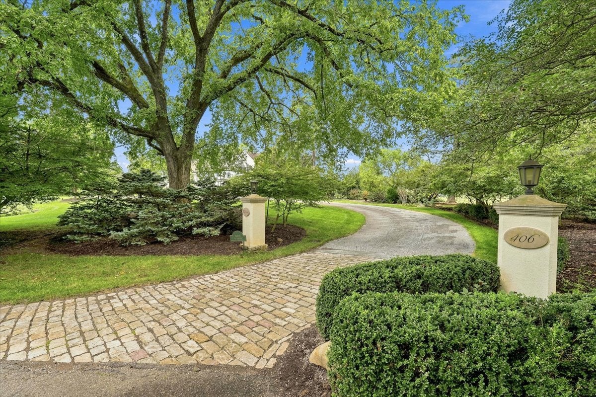 406 Hillside Drive