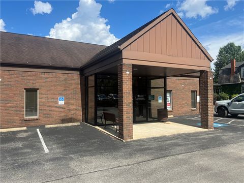 Townhouse For Rent - 4 Peartree Way<br/> Beaver County, Beaver, PA 15009