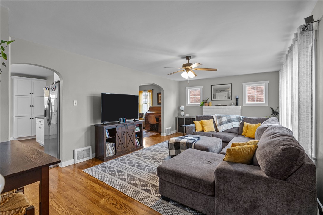 727 Brinker Ave Ave, Latrobe, Pennsylvania image 5