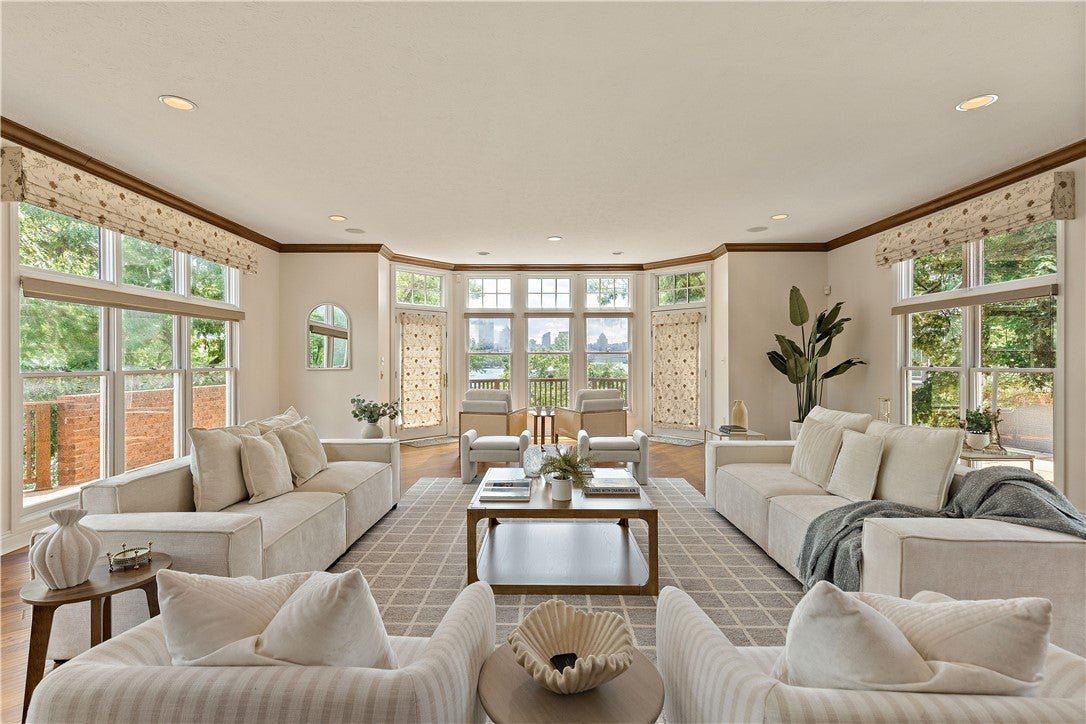 88 Waterfront Dr
