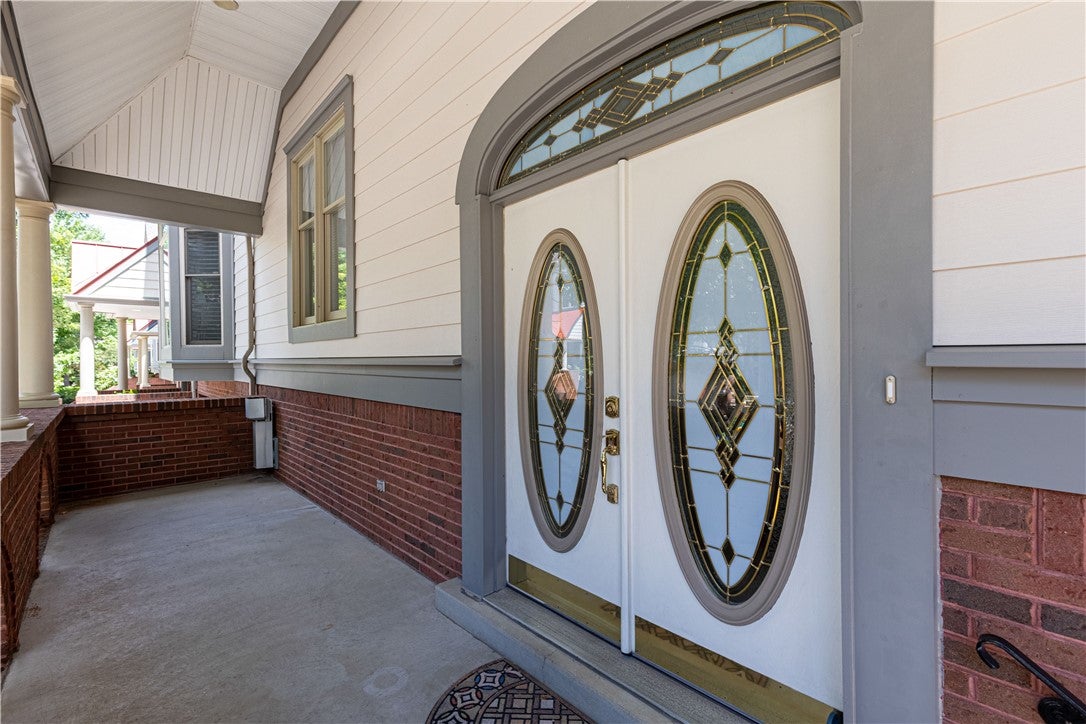 88 Waterfront Dr