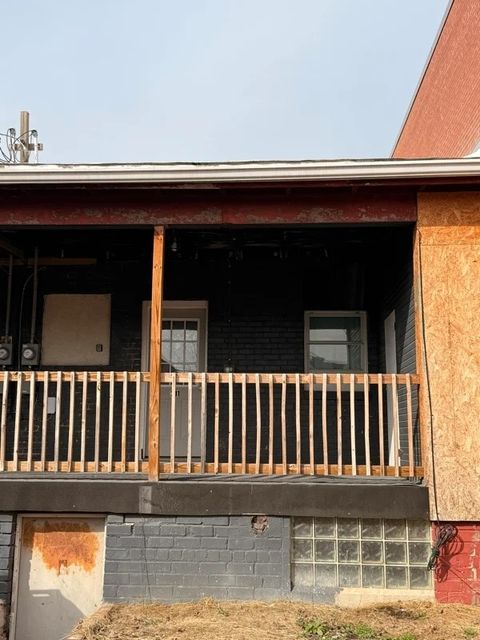 Photo of 211 5th St Rear, Ellwood City, PA 16117 (MLS # 1745171)