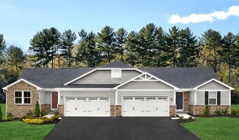 5106 Bentgrass Drive Hempfield Twp PA 15601