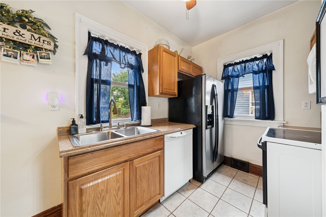 Jeannette, Pennsylvania 15644, United States, 2 Bedrooms Bedrooms, ,2 BathroomsBathrooms,Residential,Active,193283