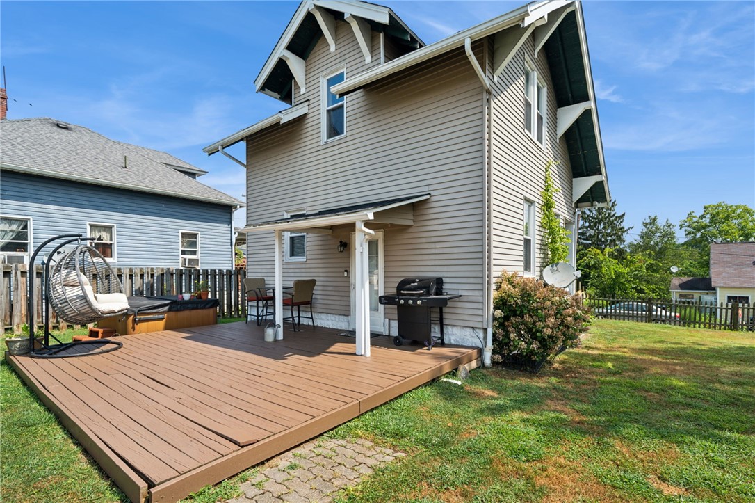 Jeannette, Pennsylvania 15644, United States, 2 Bedrooms Bedrooms, ,2 BathroomsBathrooms,Residential,Active,193283