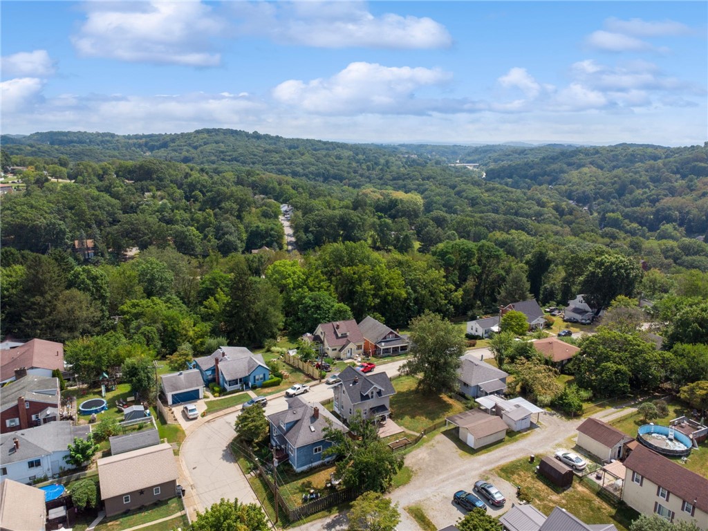 Jeannette, Pennsylvania 15644, United States, 2 Bedrooms Bedrooms, ,2 BathroomsBathrooms,Residential,Active,193283