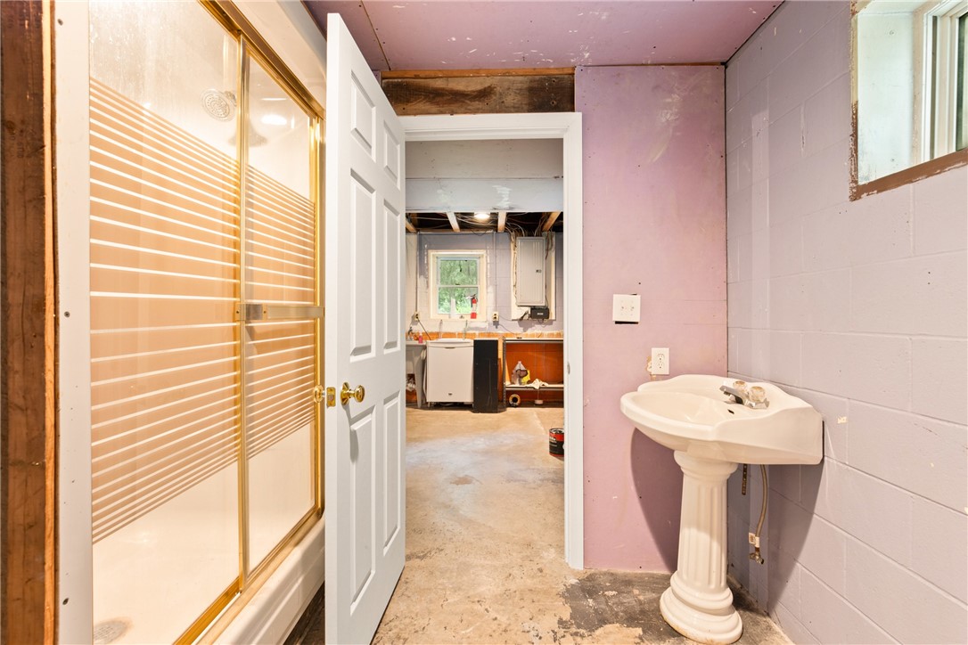 Addison Twp, Pennsylvania 15424, United States, 1 Bedroom Bedrooms, ,2 BathroomsBathrooms,Residential,Active,179753