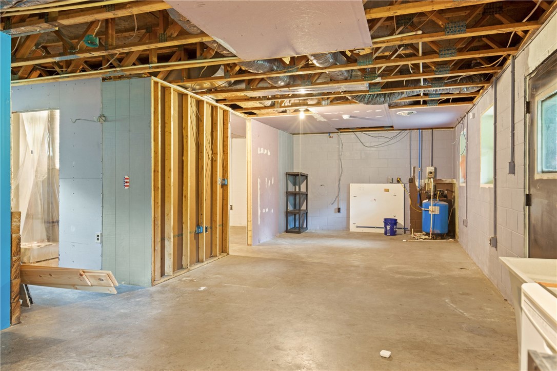 Addison Twp, Pennsylvania 15424, United States, 1 Bedroom Bedrooms, ,2 BathroomsBathrooms,Residential,Active,179753