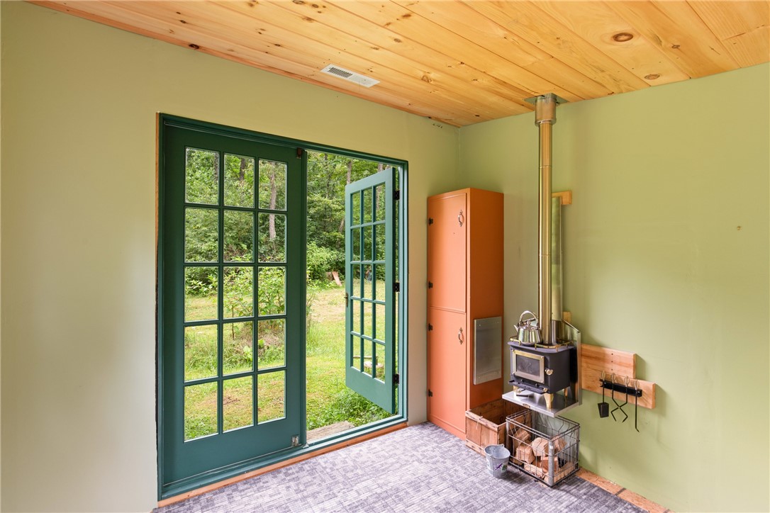 Addison Twp, Pennsylvania 15424, United States, 1 Bedroom Bedrooms, ,2 BathroomsBathrooms,Residential,Active,179753