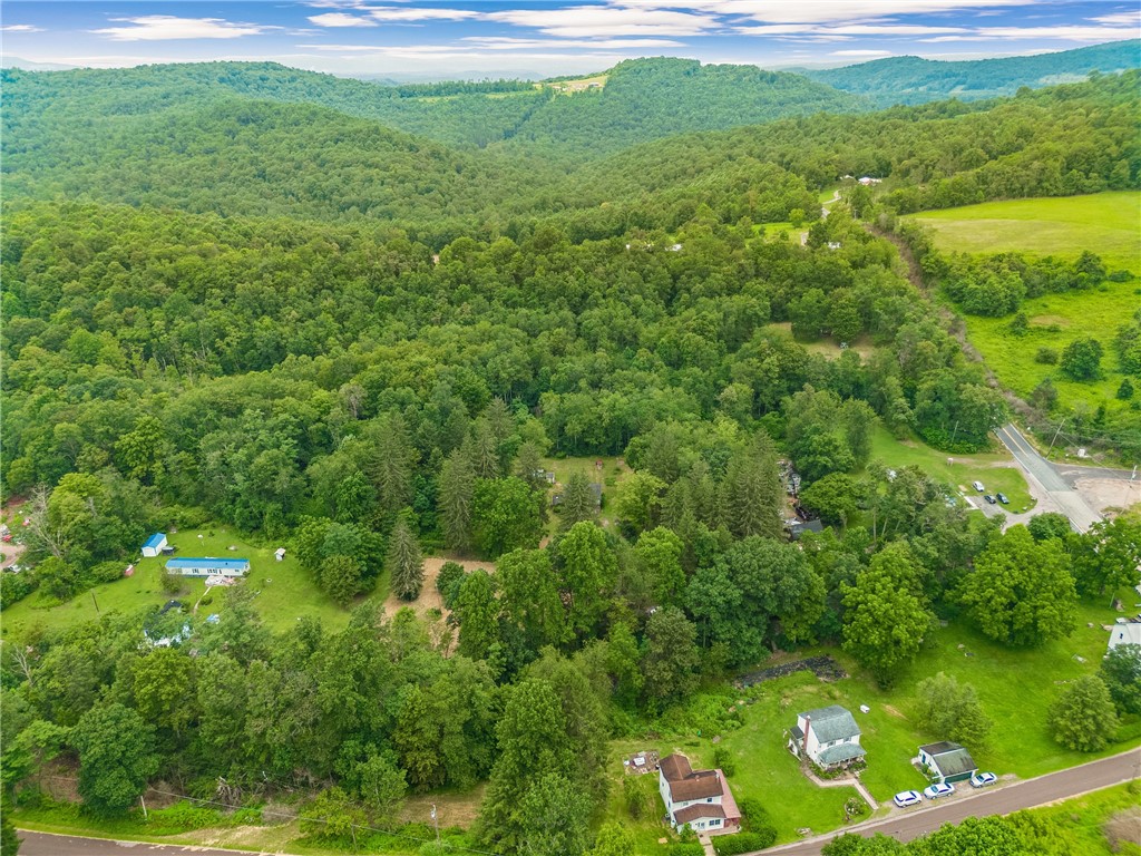 Addison Twp, Pennsylvania 15424, United States, 1 Bedroom Bedrooms, ,2 BathroomsBathrooms,Residential,Active,179753