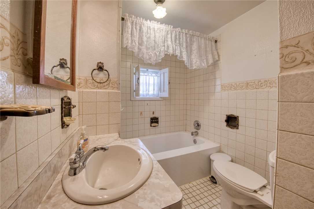 51 Sycamore St St, Cecil, Pennsylvania image 22