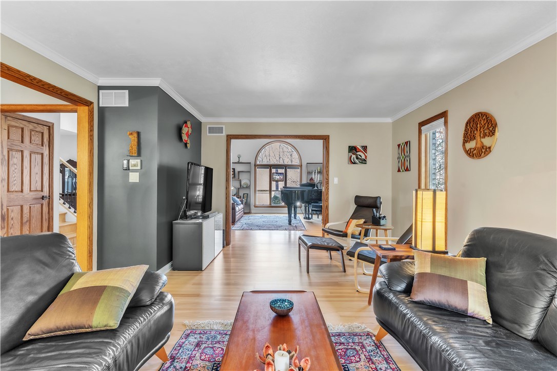 Twp Of But SE, Pennsylvania 16001, United States, 4 Bedrooms Bedrooms, ,4 BathroomsBathrooms,Residential,Active,96101