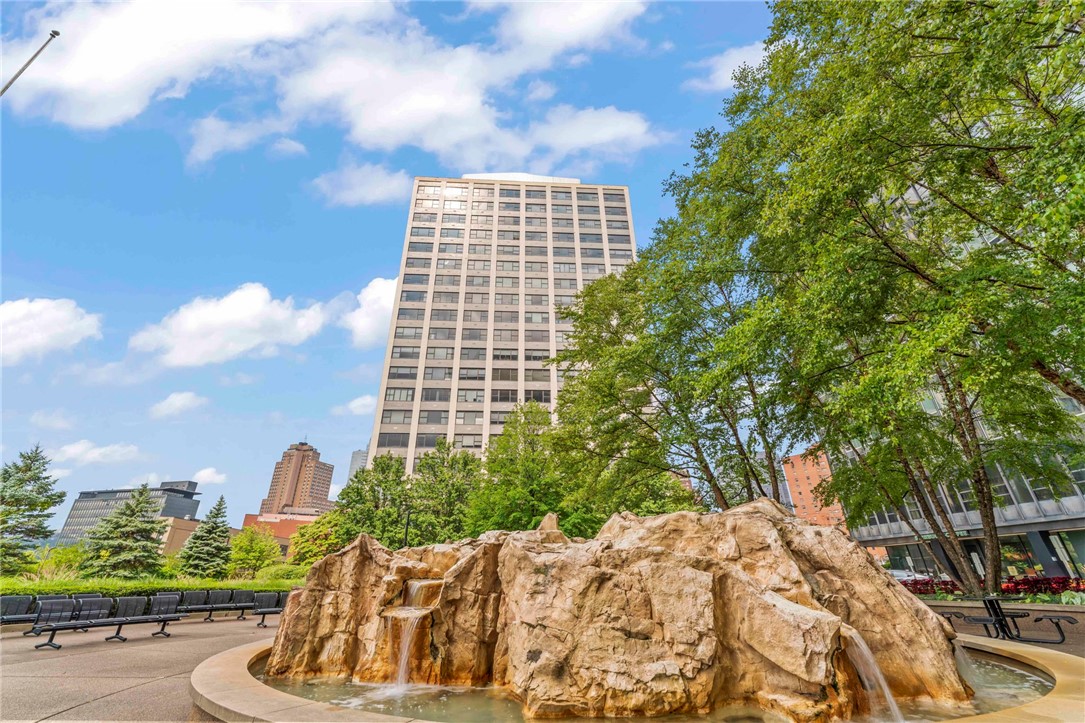 112 Washington Place 7E