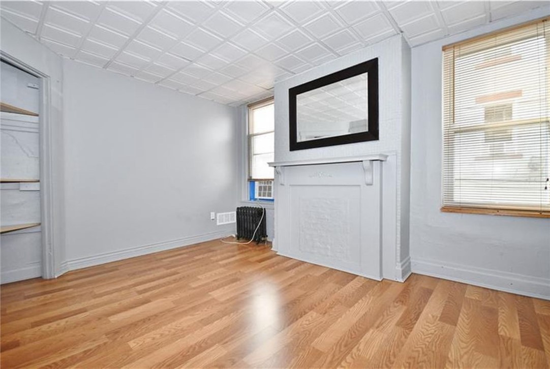 Oakland, Pennsylvania 15213, United States, 6 Bedrooms Bedrooms, ,2 BathroomsBathrooms,Residential,Active,149018