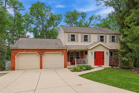 Photo of 122 Westchester Pl, Pittsburgh, PA 15215 (MLS # 1747195)