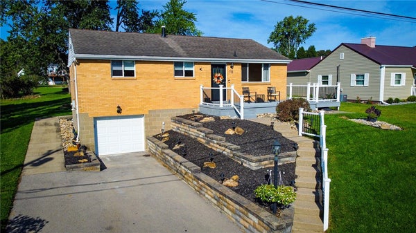 113 DELAWARE DR, BUTLER, PA 16001 - Image a4b0b7489b1ea6d8fc1fd1cf749a2d3e/1658476379