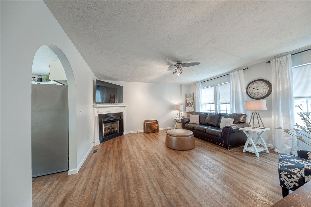 617 Maple Street St, Coraopolis, Pennsylvania image 2