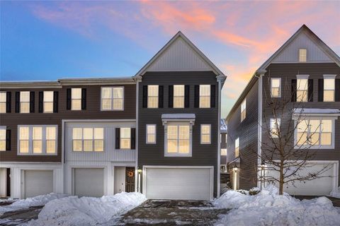 Photo of 1133 Sray Ln, Bridgeville, PA 15017 (MLS # 1738708)