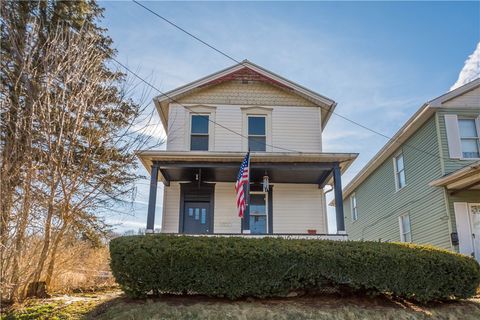 Photo of 5920 Smithfield St, Mckeesport, PA 15135 (MLS # 1751377)