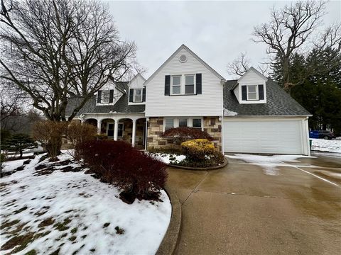 Photo of 2620 Wilmington Rd, New Castle, PA 16105 (MLS # 1736961)