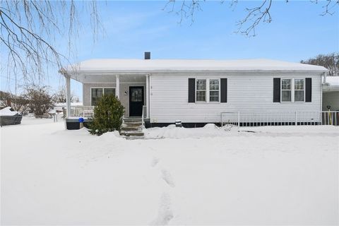 Photo of 49 Pine St, Clarksville, PA 15322 (MLS # 1738549)