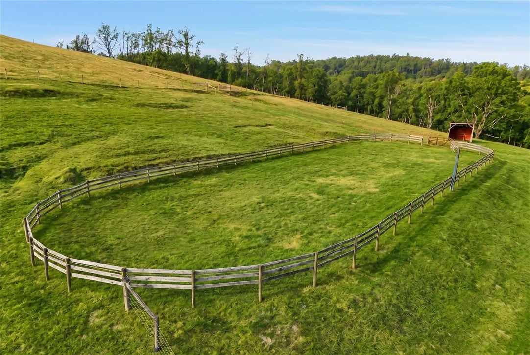 327 Sugar Run Rd