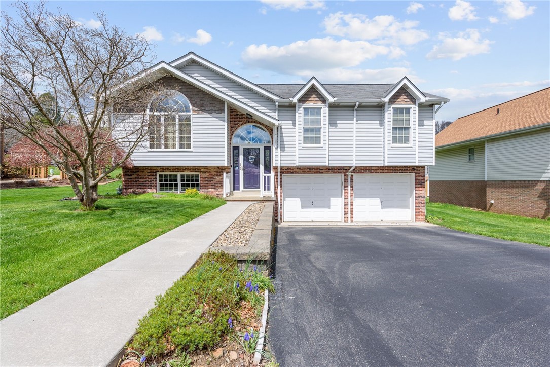 709 S 8th St St, Youngwood, Pennsylvania image 1