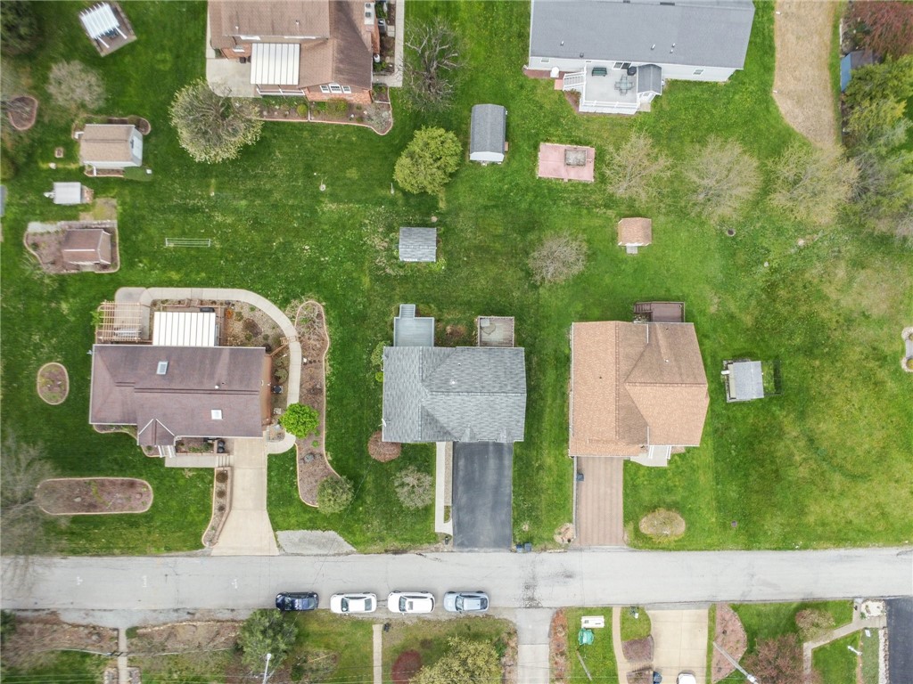 709 S 8th St St, Youngwood, Pennsylvania image 37