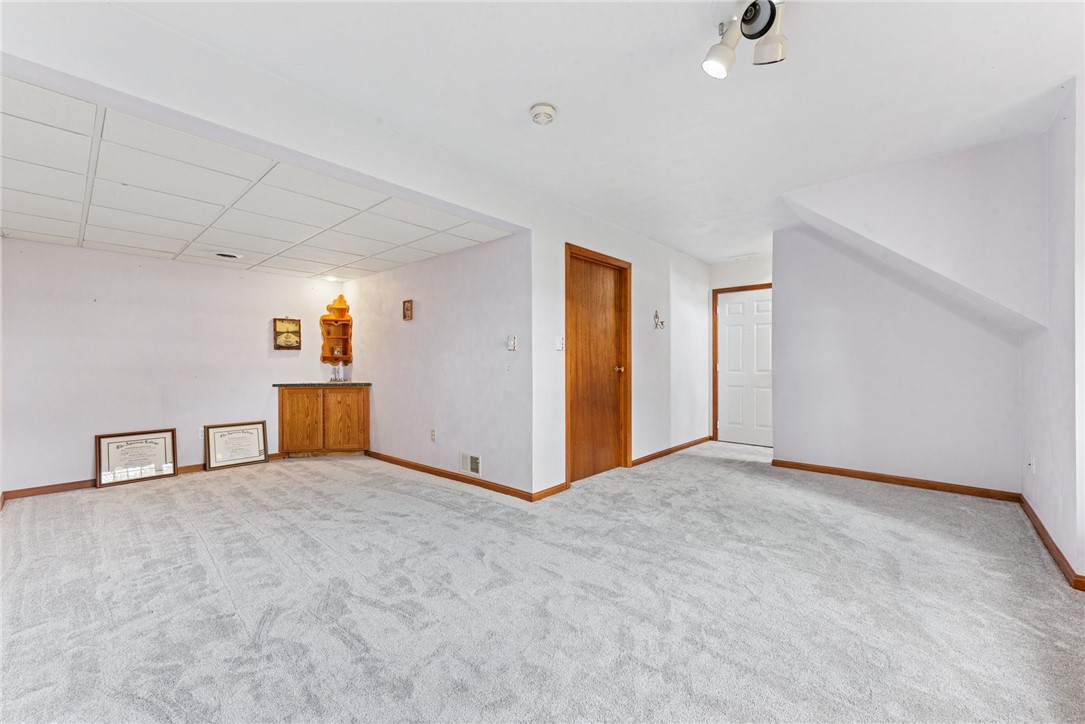 709 S 8th St St, Youngwood, Pennsylvania image 24