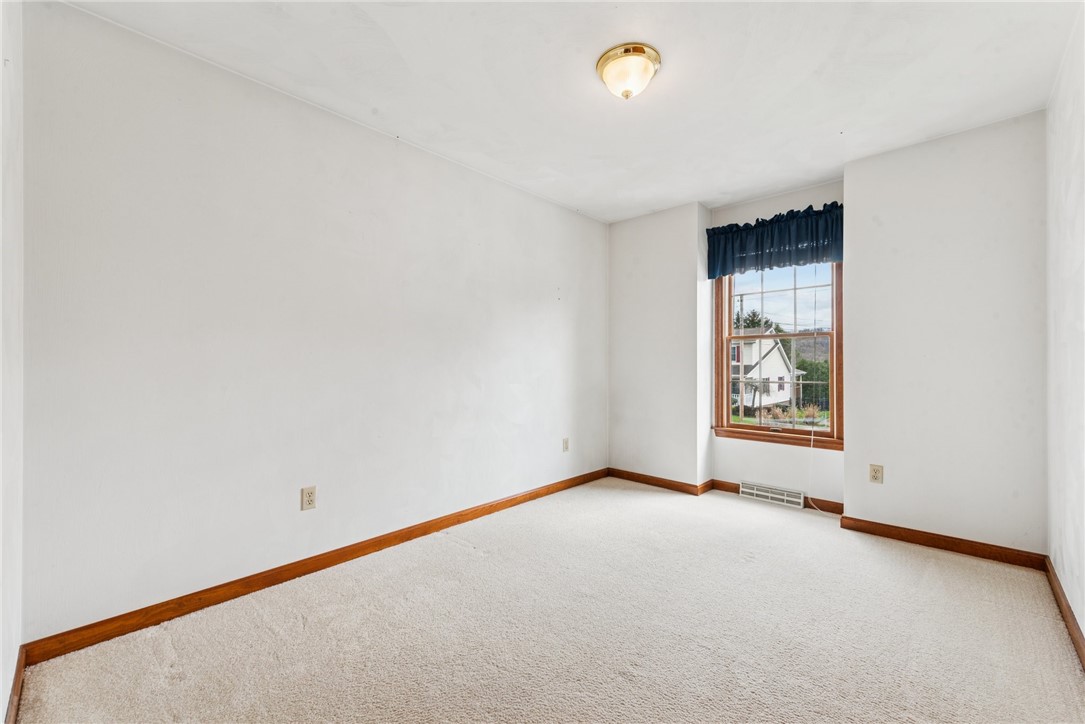 709 S 8th St St, Youngwood, Pennsylvania image 18