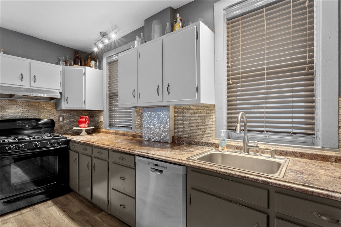 Beechview, Pennsylvania 15216, United States, 2 Bedrooms Bedrooms, ,2 BathroomsBathrooms,Residential,Active,24472