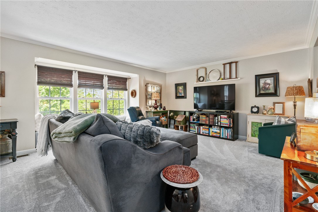 Adams Twp, Pennsylvania 16046, United States, 3 Bedrooms Bedrooms, ,3 BathroomsBathrooms,Residential,Active,144495