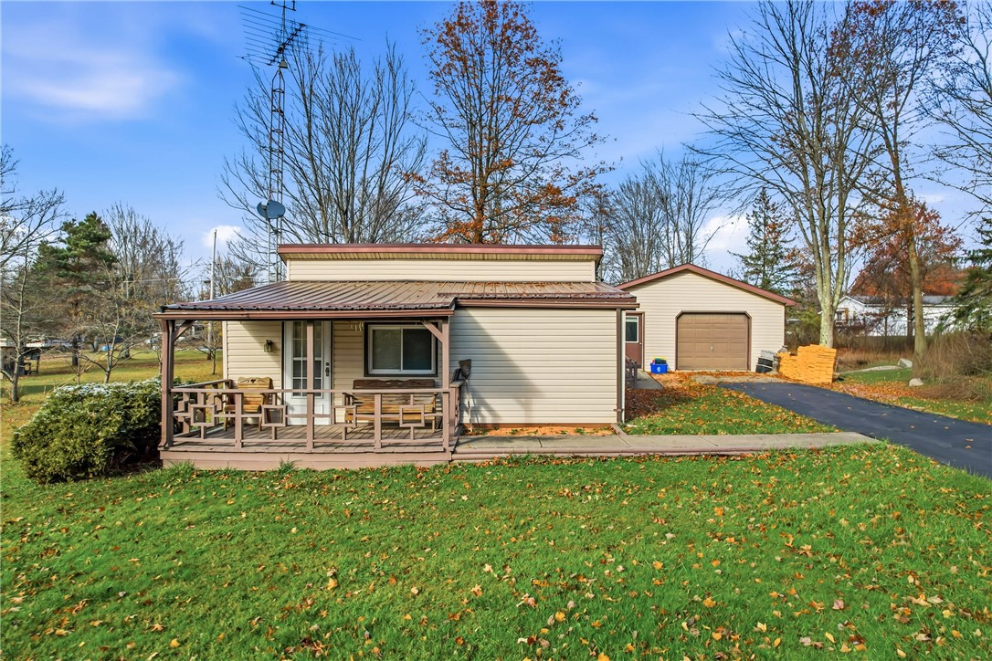 Shenango, Pennsylvania 16134, United States, 2 Bedrooms Bedrooms, ,1 BathroomBathrooms,Residential,Active,242970