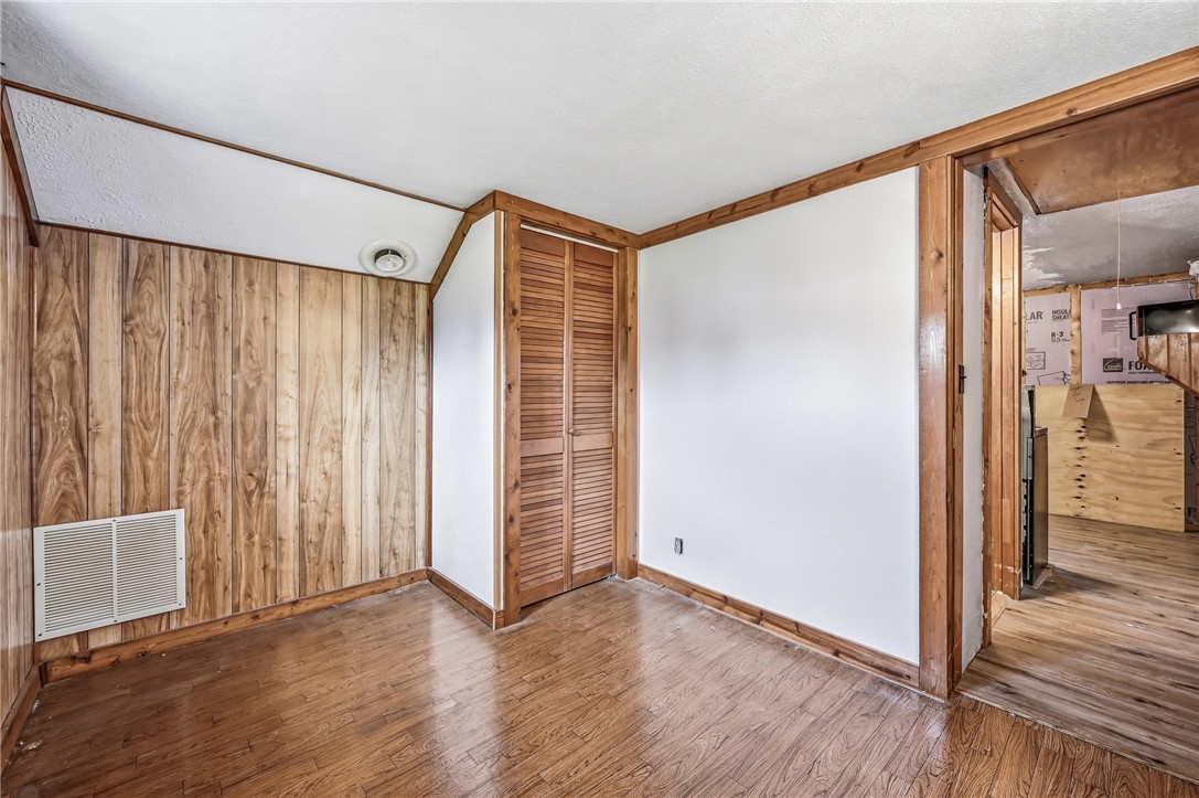 Shenango, Pennsylvania 16134, United States, 2 Bedrooms Bedrooms, ,1 BathroomBathrooms,Residential,Active,242970