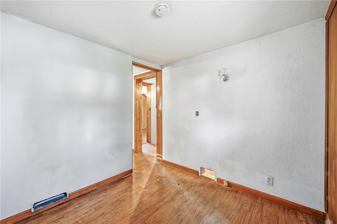 Shenango, Pennsylvania 16134, United States, 2 Bedrooms Bedrooms, ,1 BathroomBathrooms,Residential,Active,242970