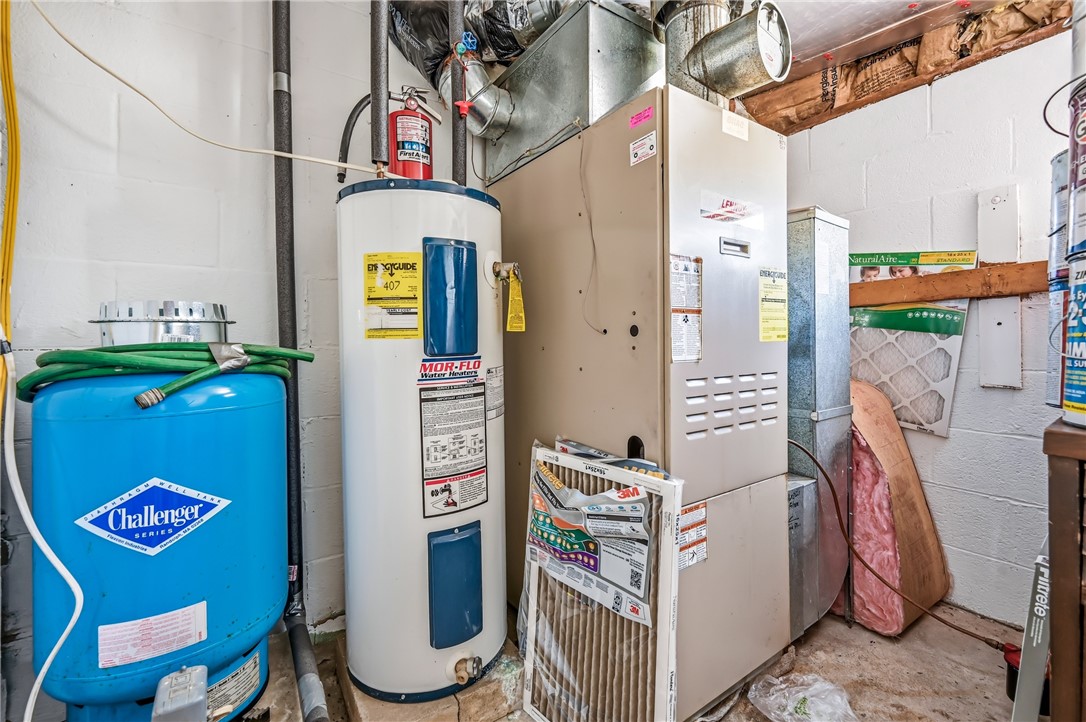 Shenango, Pennsylvania 16134, United States, 2 Bedrooms Bedrooms, ,1 BathroomBathrooms,Residential,Active,242970