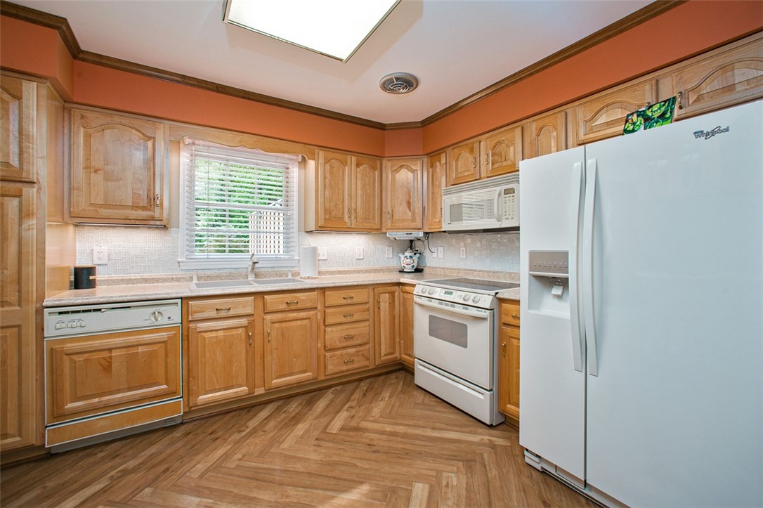 Murrysville, Pennsylvania 15626, United States, 3 Bedrooms Bedrooms, ,3 BathroomsBathrooms,Residential,Active,227476