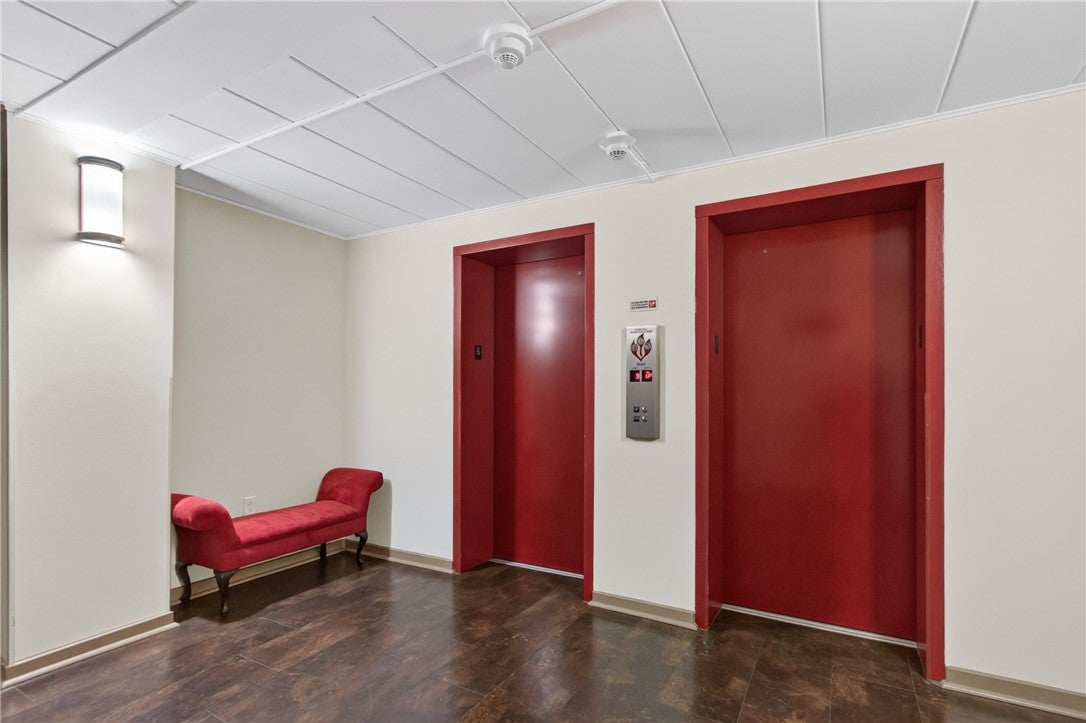 5 Bayard Rd 618