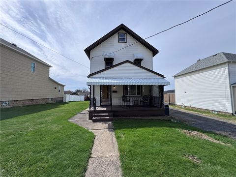 Photo of 1134 Strawn Ave, New Kensington, PA 15068 (MLS # 1746914)