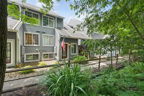 Photo of 2010 South Ridge Terrace, Hidden Valley, PA 15502 (MLS # 1762739)