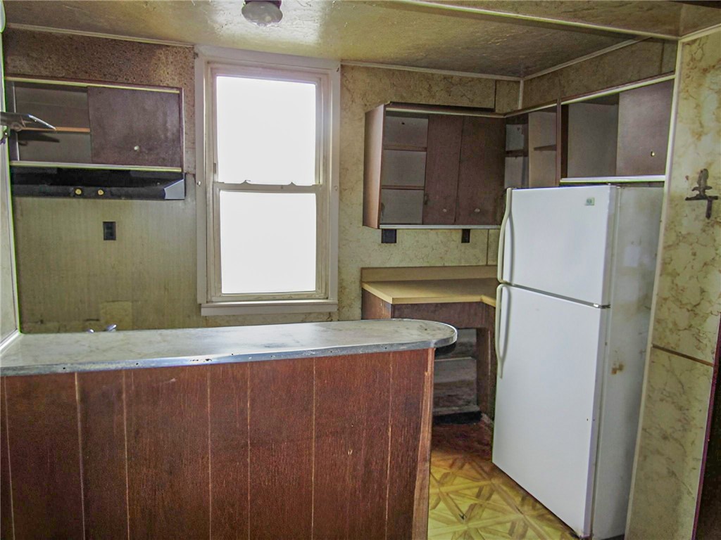827 Pine St St, Ambridge, Pennsylvania image 8