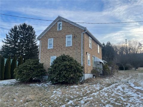 Photo of 25 Gay St, Salisbury, PA 15558 (MLS # 1740974)