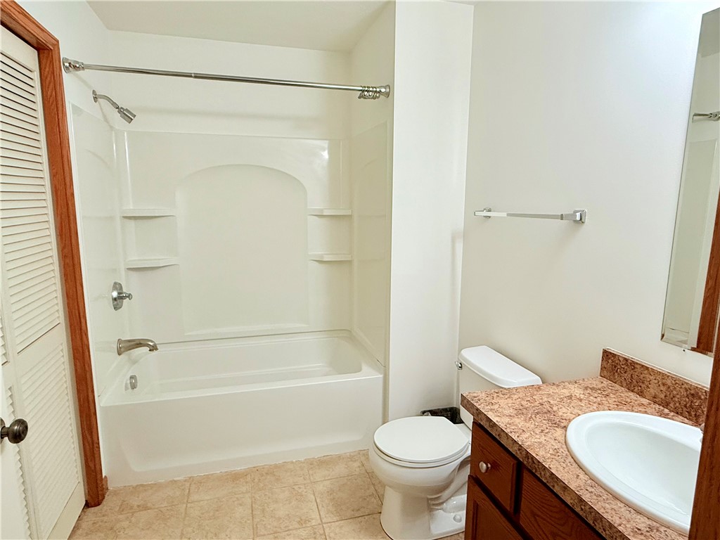 Slippery Rock Boro, Pennsylvania 16057, United States, 2 Bedrooms Bedrooms, ,1 BathroomBathrooms,Residential,Pending,110275